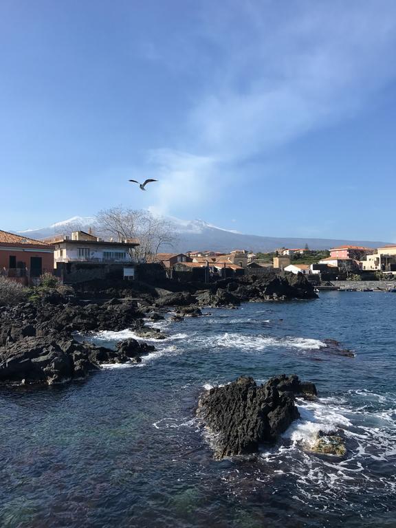 Blue54 - Pozzillo Sul Mare Fra L'Etna E Taorminaヴィラ エクステリア 写真